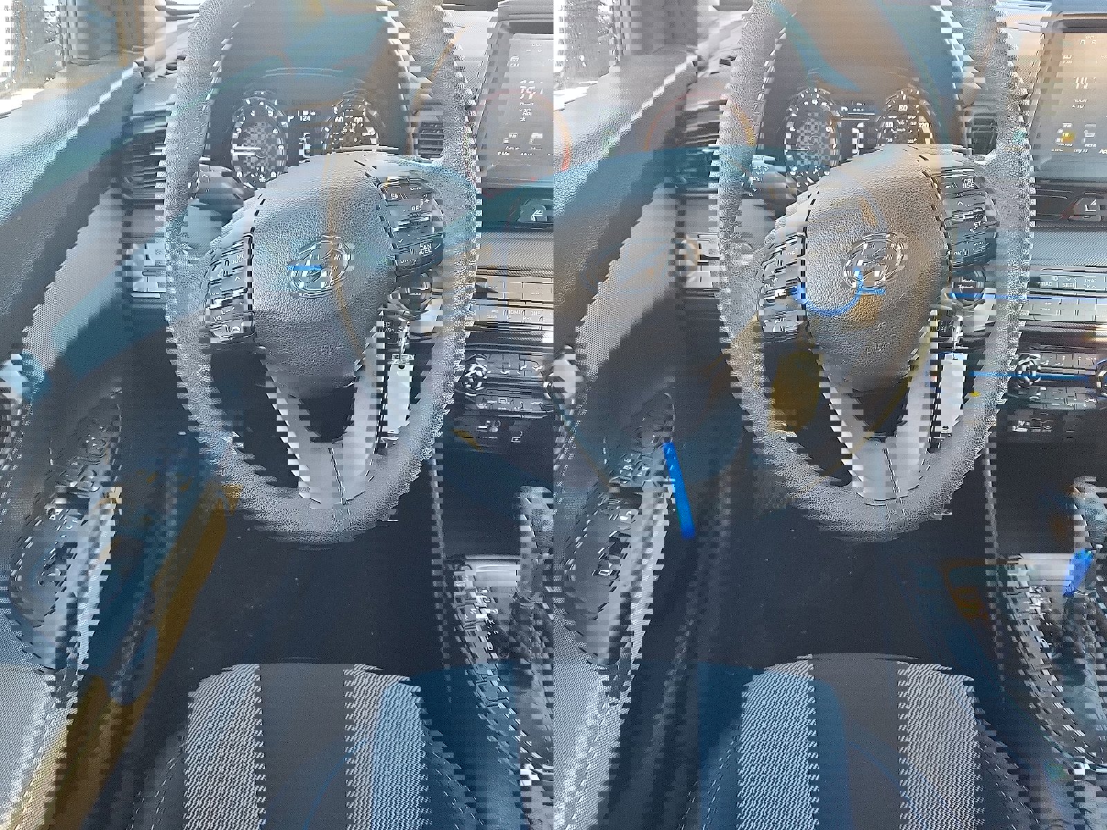 Used 2019 Hyundai Veloster 2.0 image 10