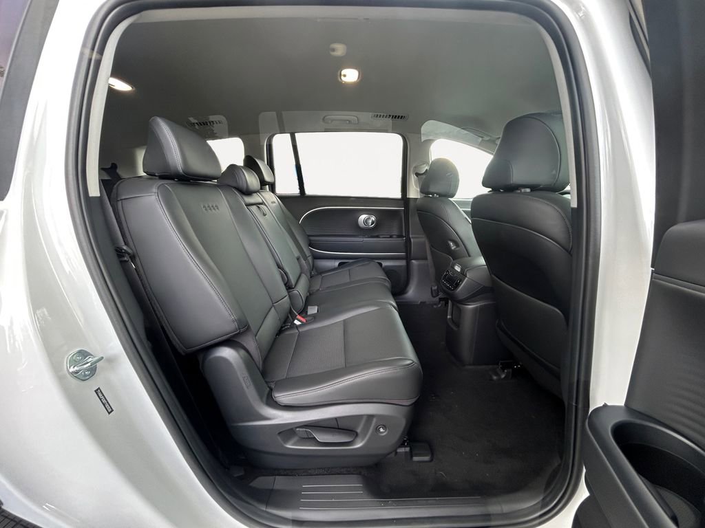 New 2026 Hyundai Ioniq 9 SEL image 11
