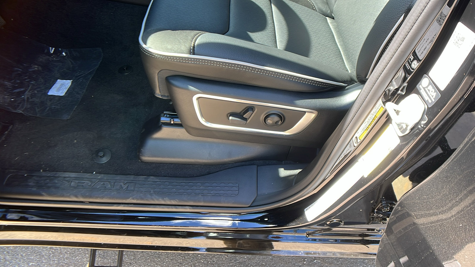 New 2026 RAM 1500 Laramie w/ Night Edition image 17