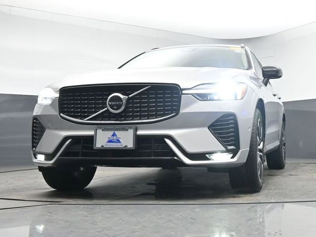 Used 2023 Volvo XC60 B5 Plus w/ Protection Package Premier image 11
