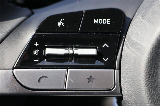 New 2026 Hyundai Elantra Limited FWD image 14