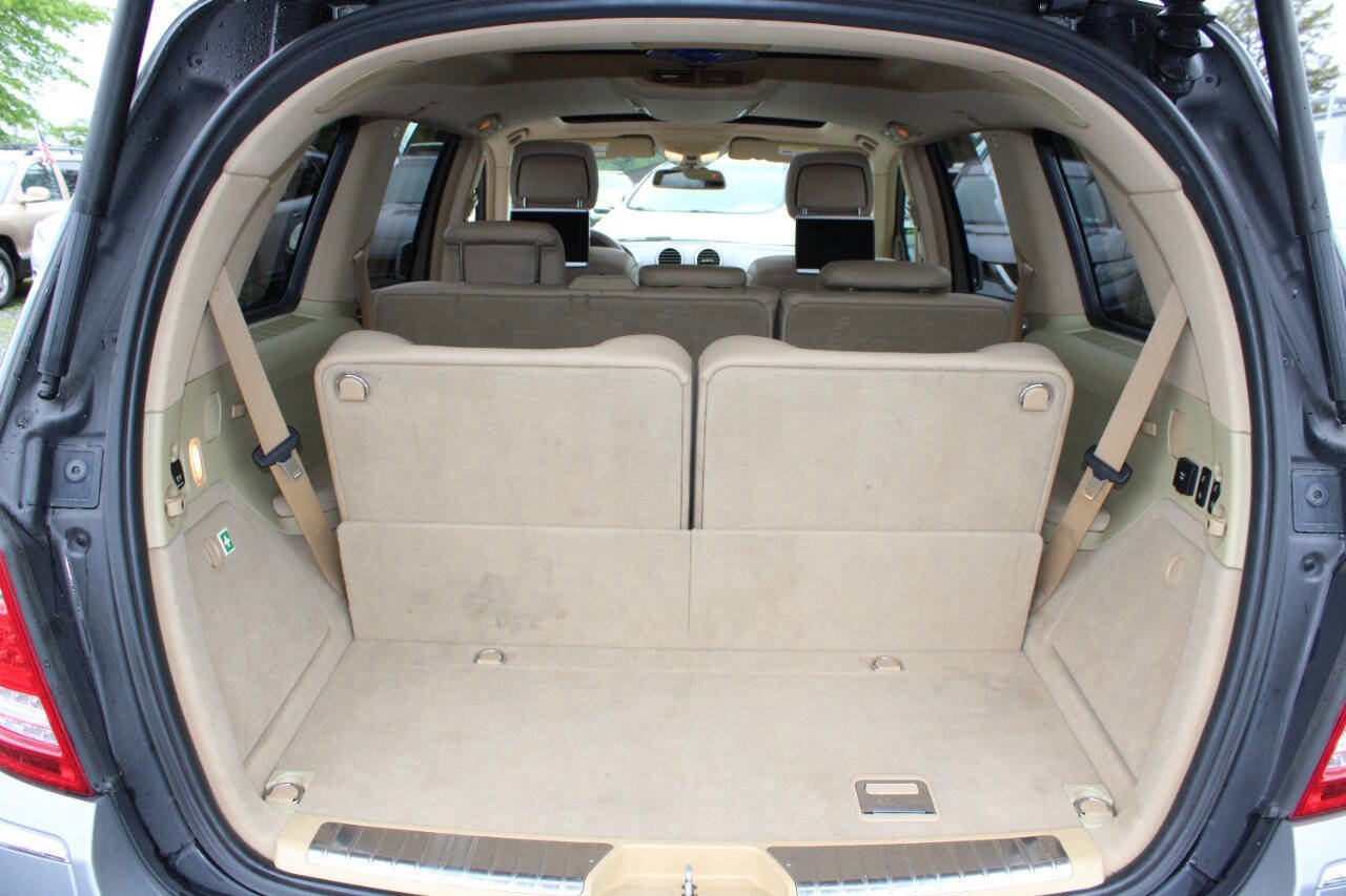 Used 2011 Mercedes-Benz GL 450 GL 450 4MATIC AWD 4dr SUV image 25
