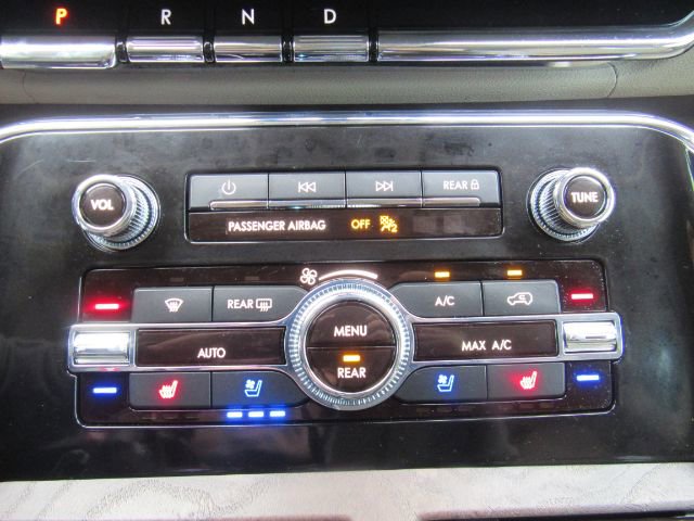 Used 2022 Lincoln Navigator Reserve image 13