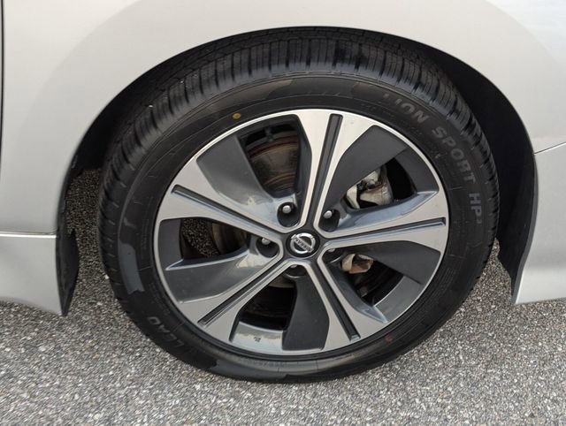 Used 2019 Nissan Leaf SV w/ SV Technology Package image 17