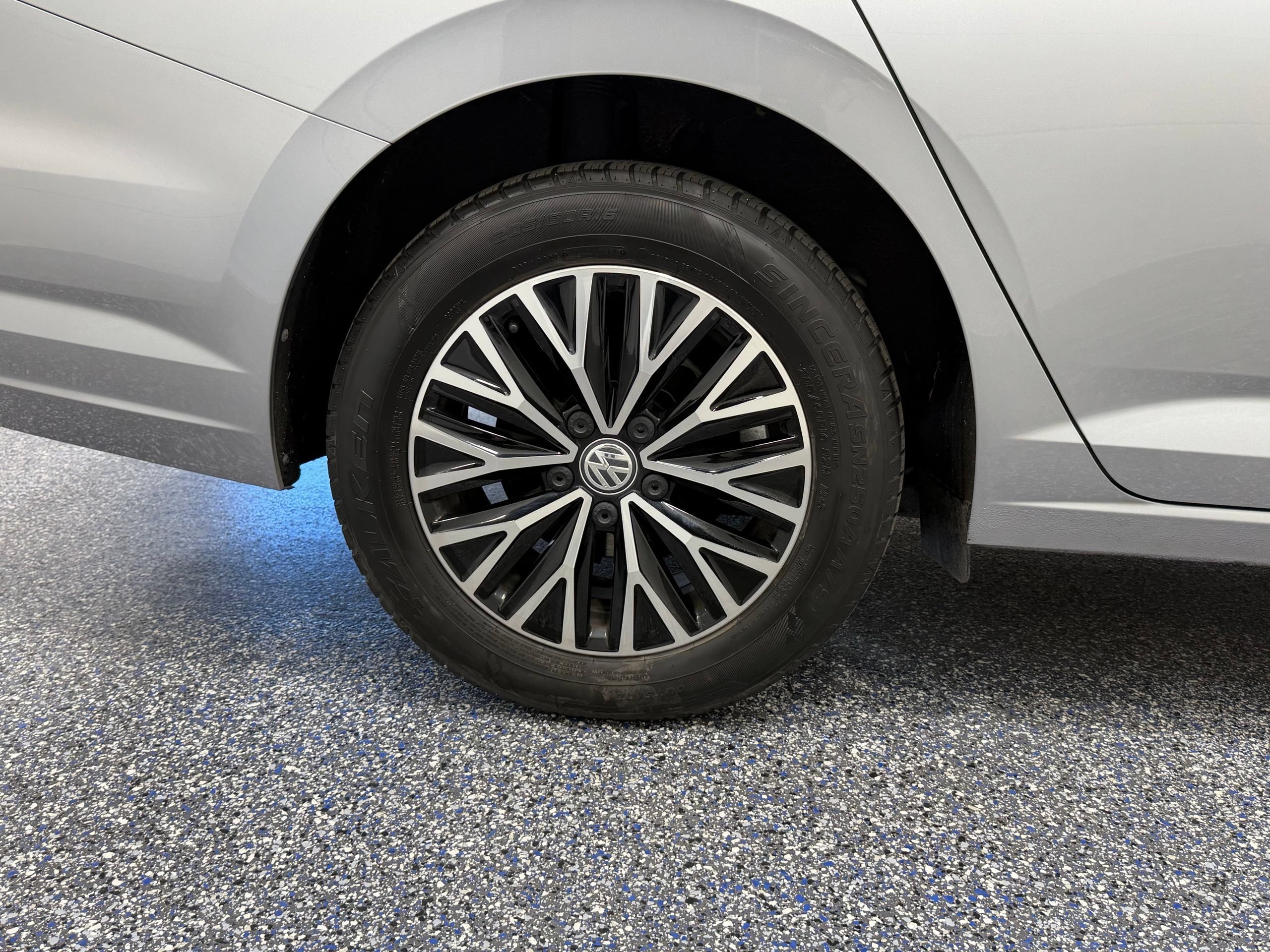 Used 2019 Volkswagen Jetta SEL FWD image 13
