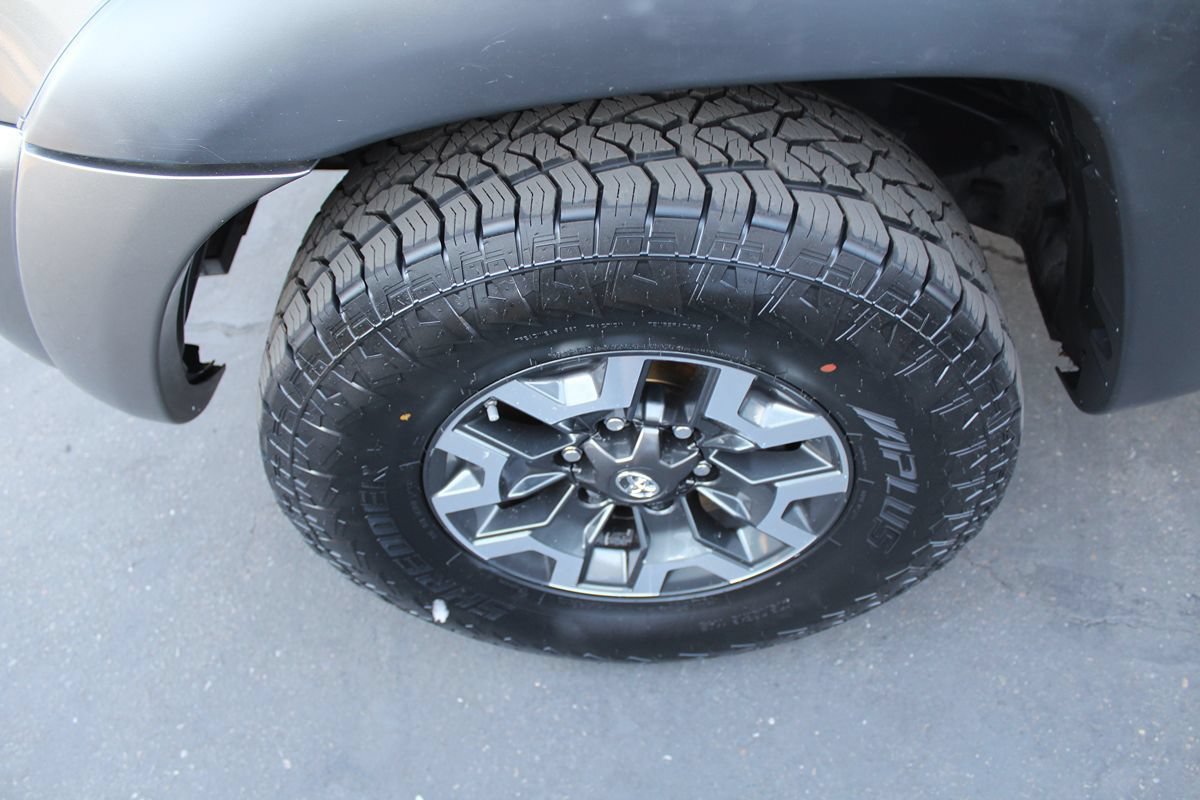 Used 2010 Toyota Tacoma 4x4 Regular Cab w/ Enhancement Pkg image 11