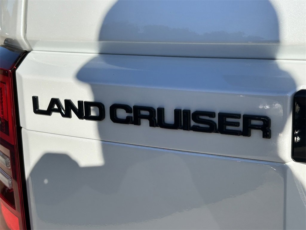 Used 2025 Toyota Land Cruiser image 13