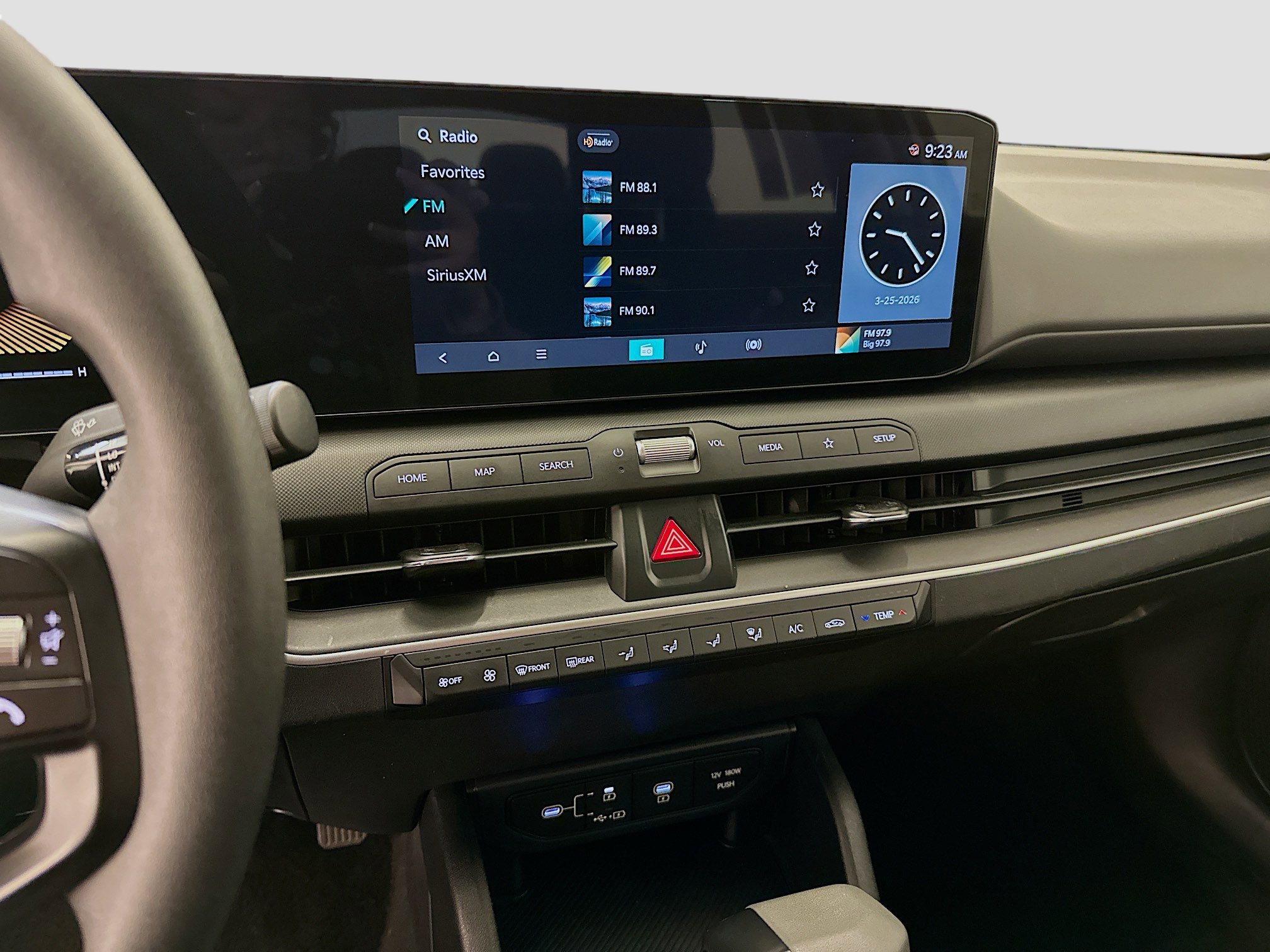 Used 2025 Kia K4 LXS image 26