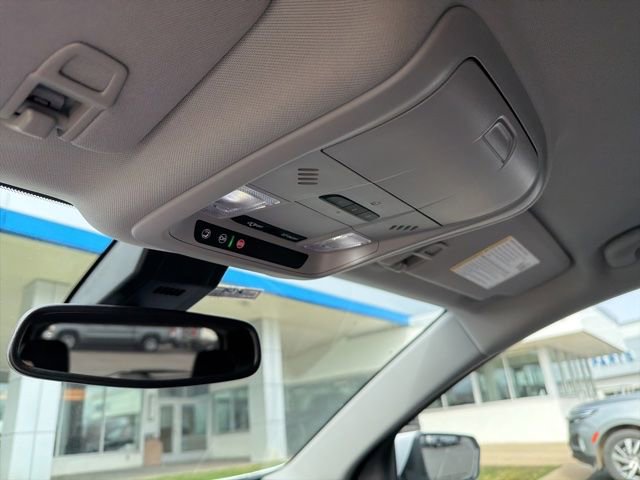 Used 2023 Chevrolet Equinox Premier w/ LPO, Floor Liner Package image 16