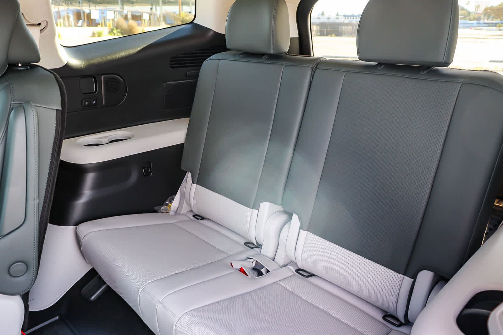 New 2026 Hyundai Ioniq 9 Calligraphy image 22