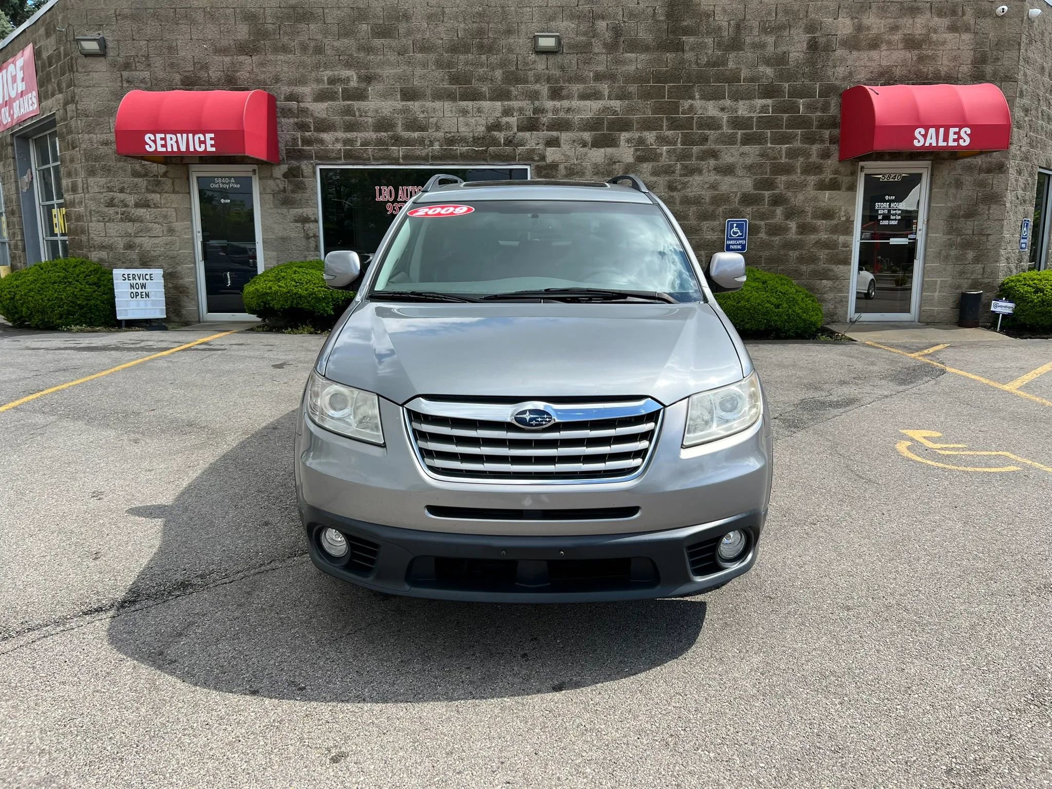 Used 2009 Subaru Tribeca Limited AWD/4WD image 2