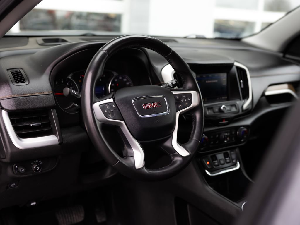 Used 2020 GMC Terrain SLE w/ Driver Convenience Package AWD/4WD image 13