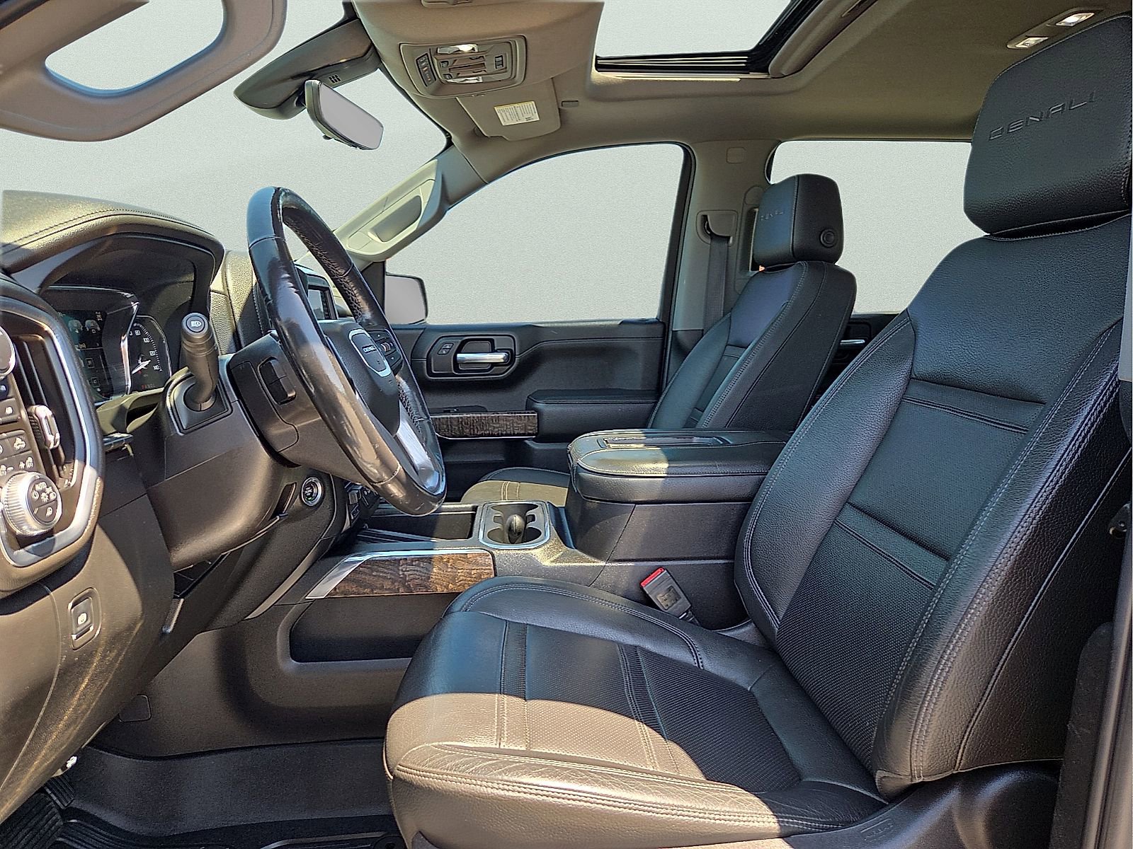 Used 2019 GMC Sierra 1500 Denali w/ Denali Ultimate Package AWD/4WD image 14