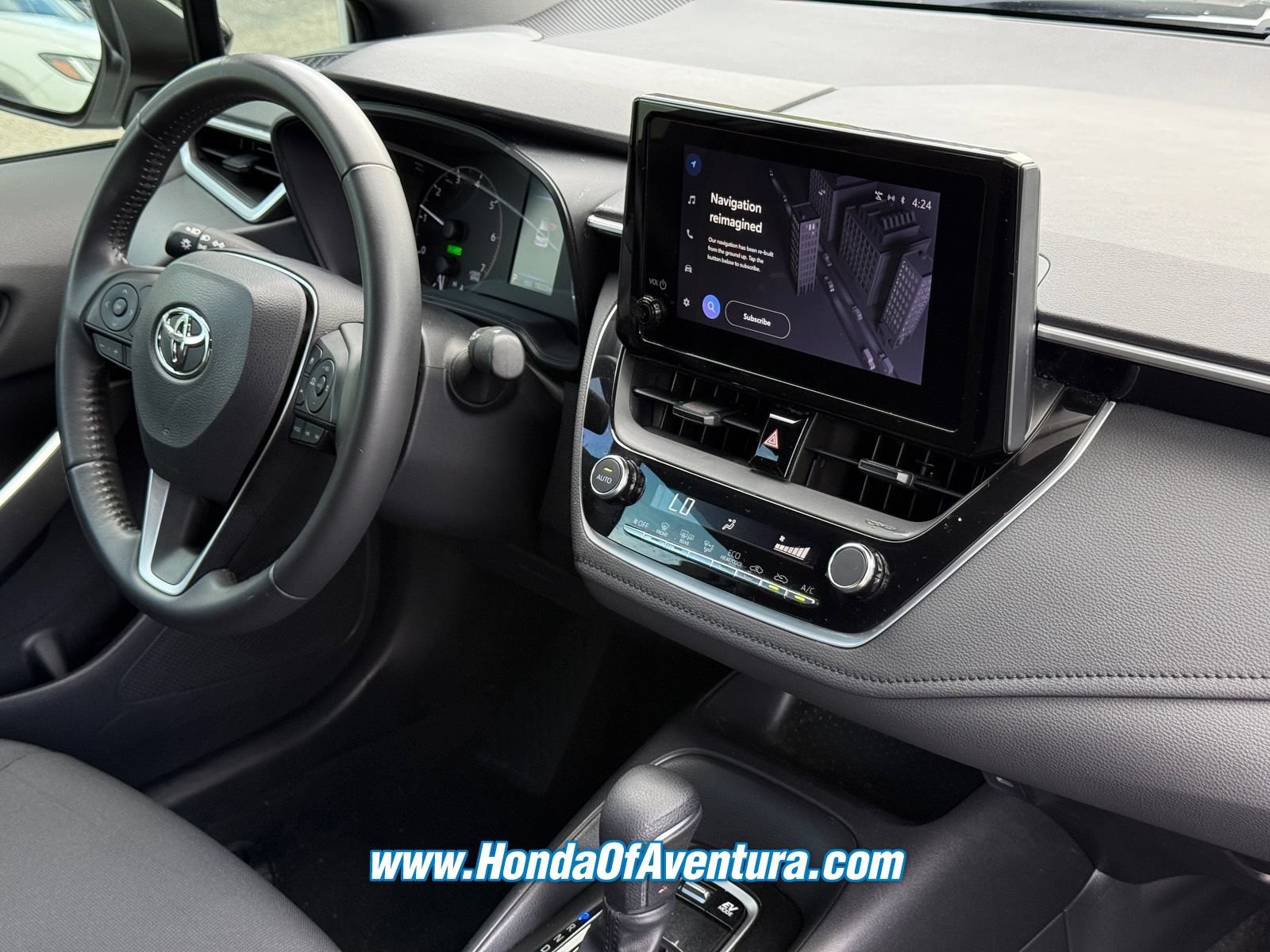 Used 2023 Toyota Corolla SE FWD image 11
