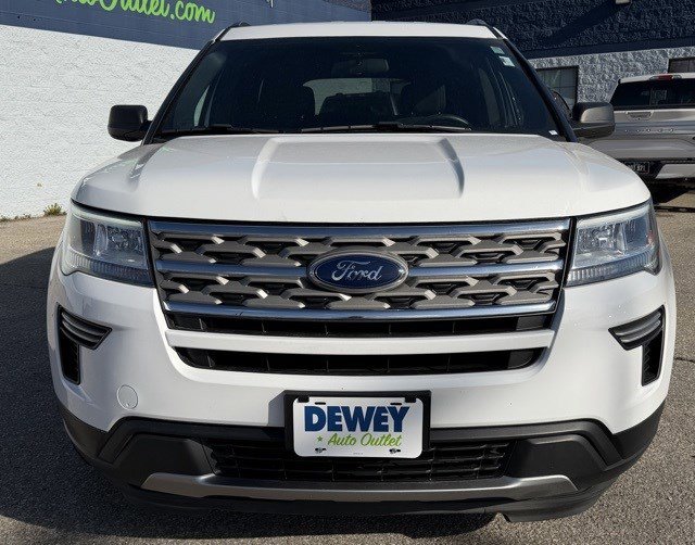 Used 2018 Ford Explorer XLT AWD/4WD image 10