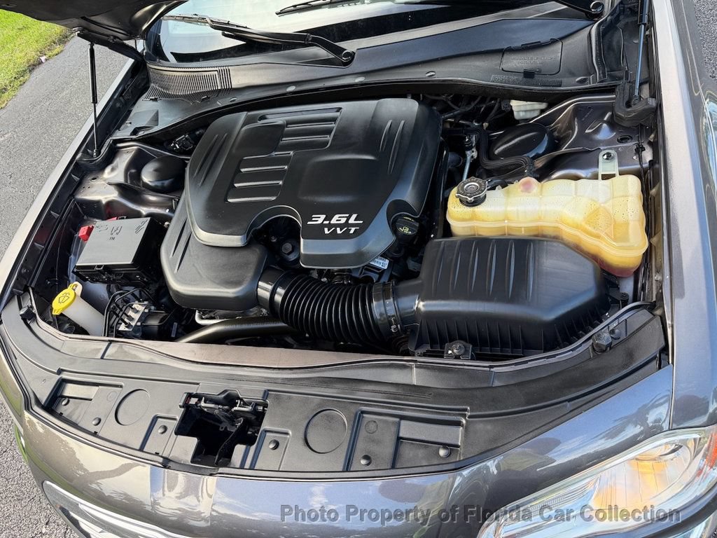 Used 2013 Chrysler 300 C RWD image 84