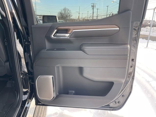 Used 2024 Chevrolet Silverado 1500 High Country image 13