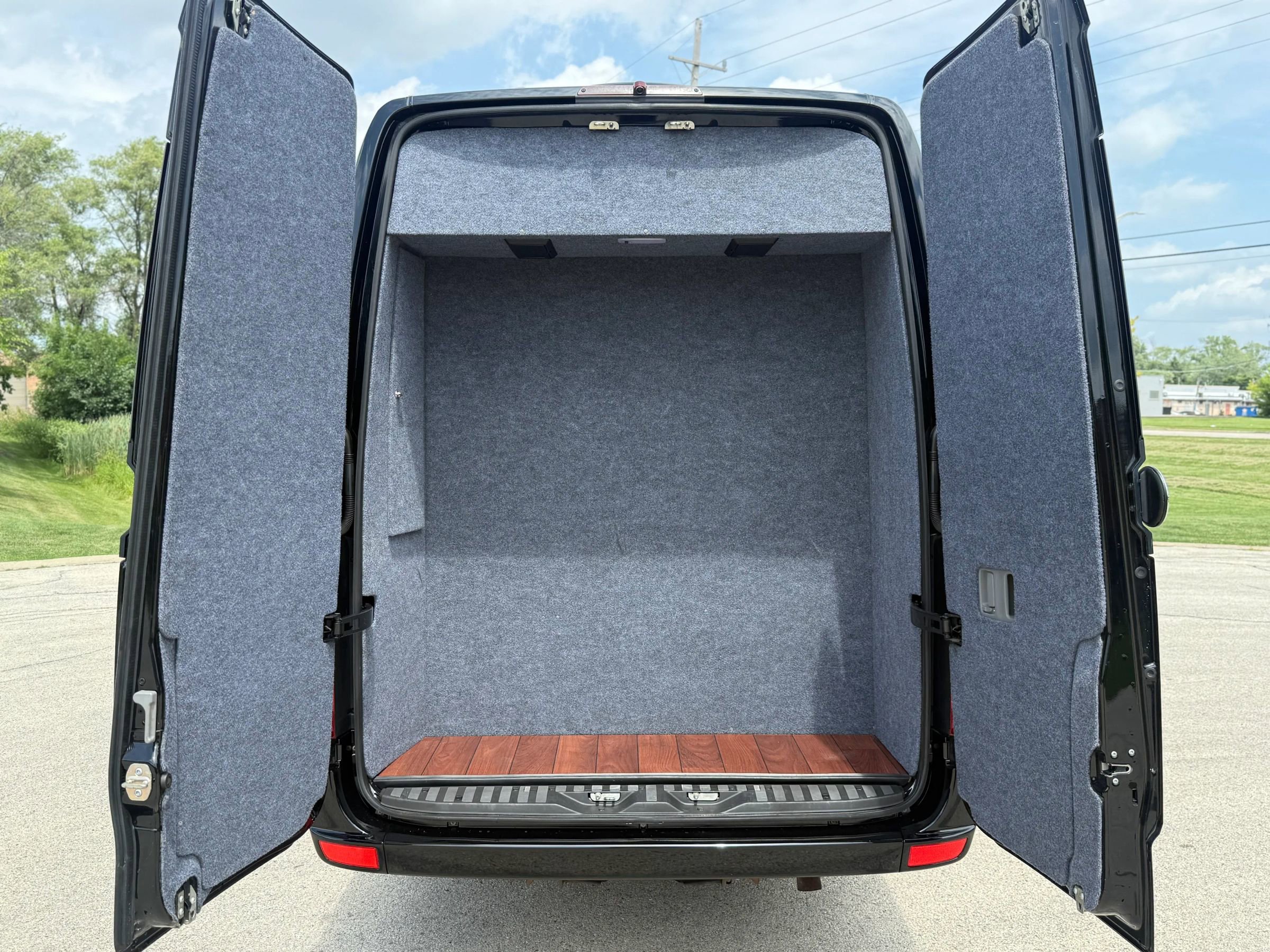 Used 2015 Mercedes-Benz Sprinter 3500 w/ Window Fleet Package image 14