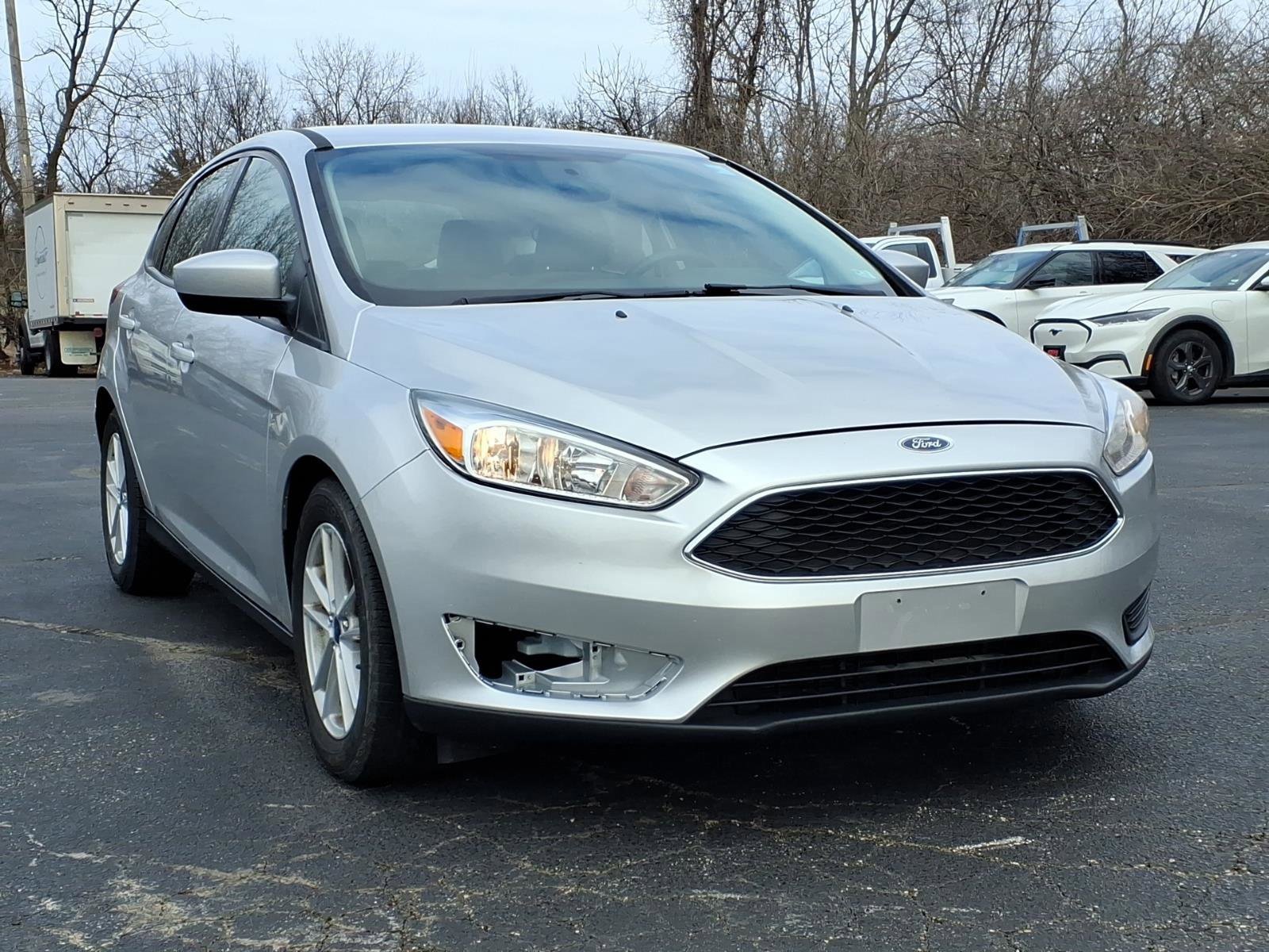 Used 2018 Ford Focus SE image 2