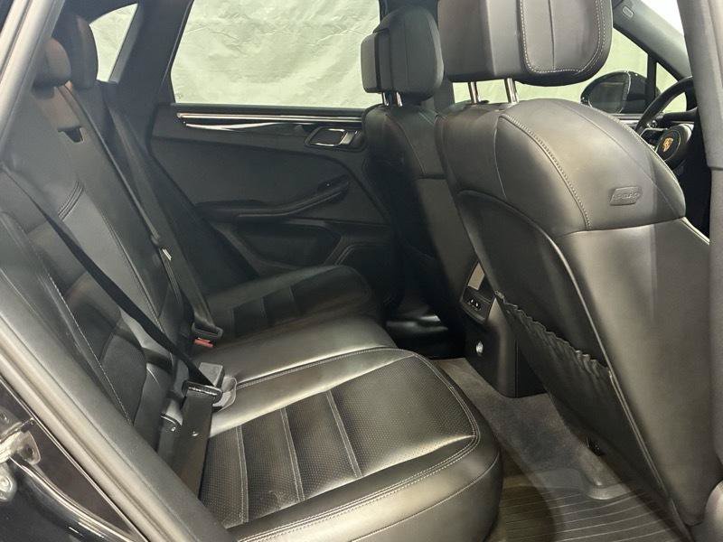 Used 2015 Porsche Macan S AWD/4WD image 21