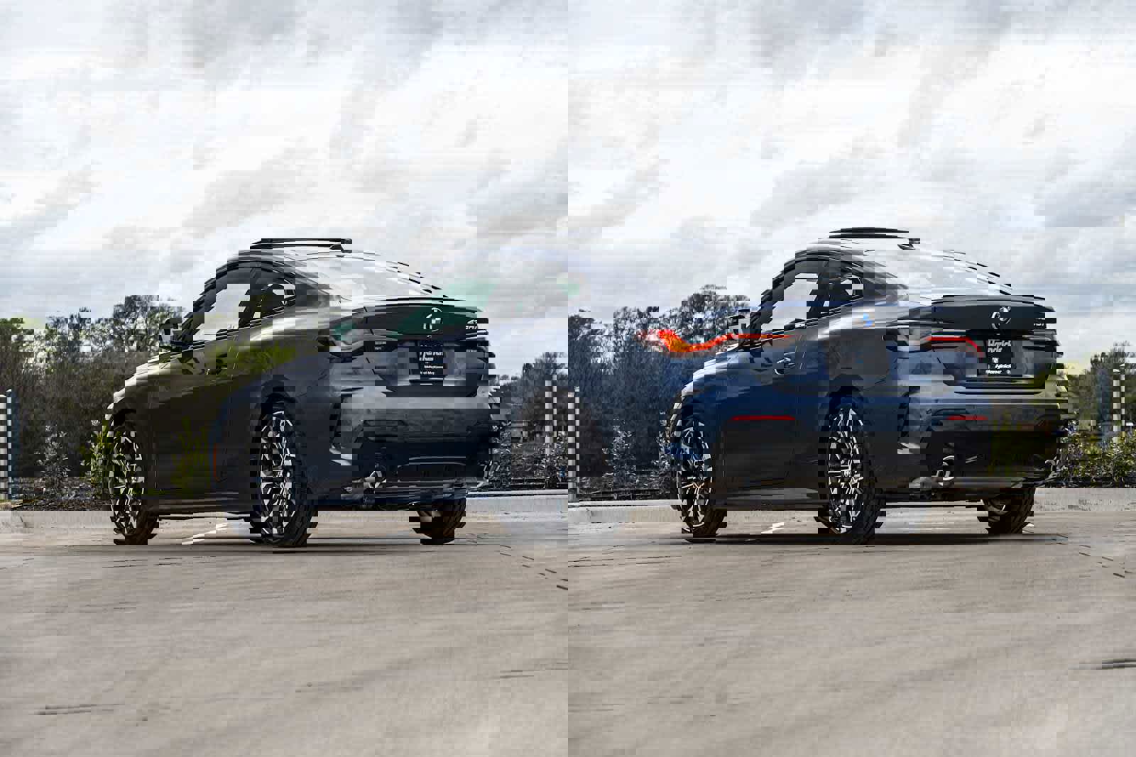 Used 2025 BMW 430i Coupe w/ M Sport Package image 2