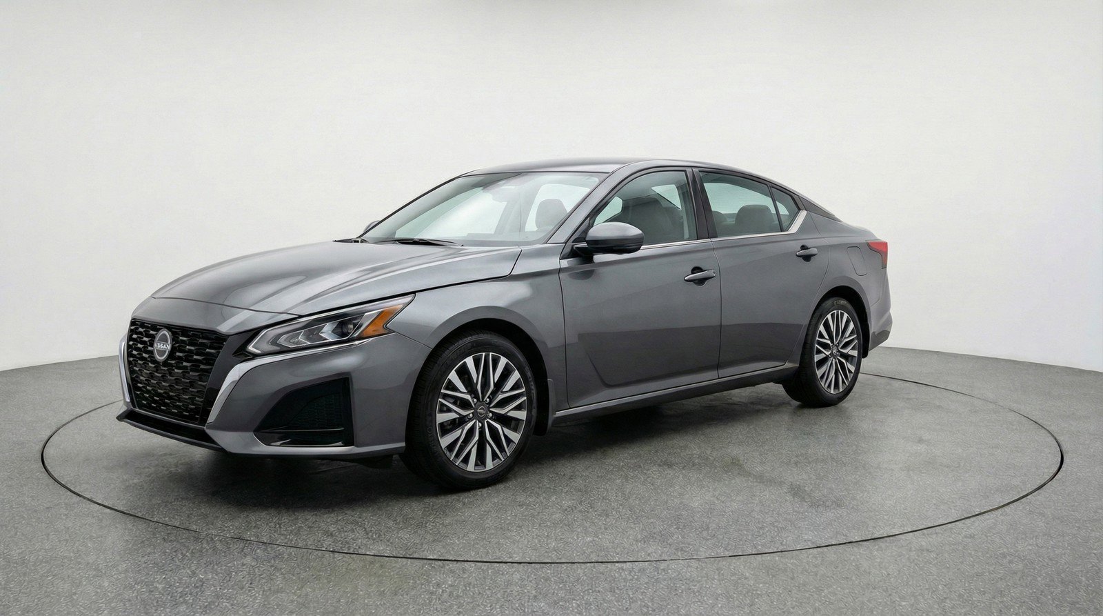 Used 2025 Nissan Altima 2.5 SV image 3