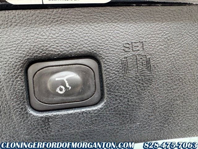 Used 2020 Ford Edge SEL w/ Convenience Package image 12