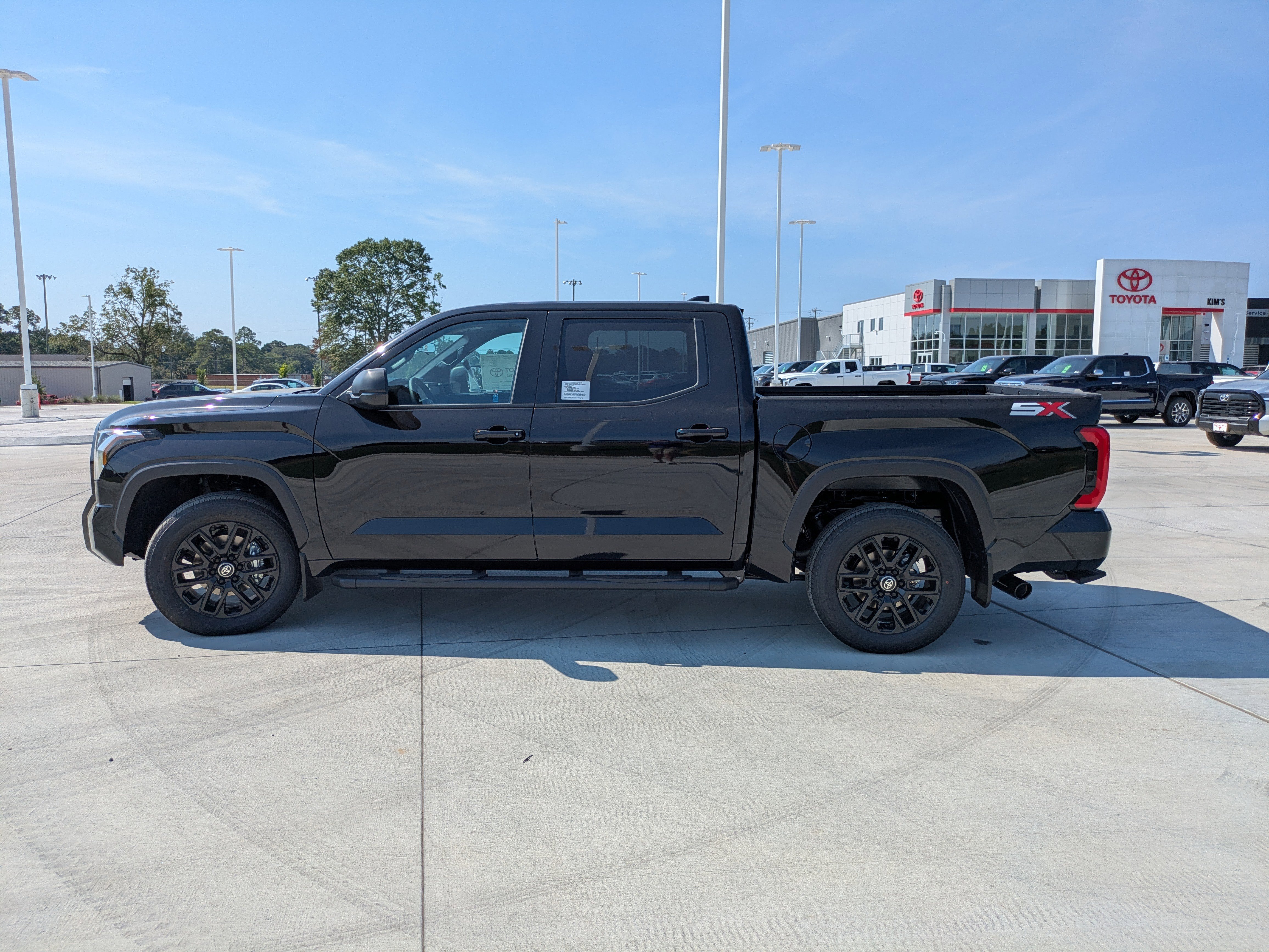 New 2026 Toyota Tundra SR5 image 4