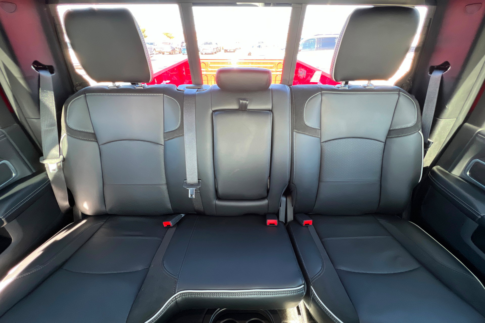 New 2026 RAM 3500 Laramie AWD/4WD image 24