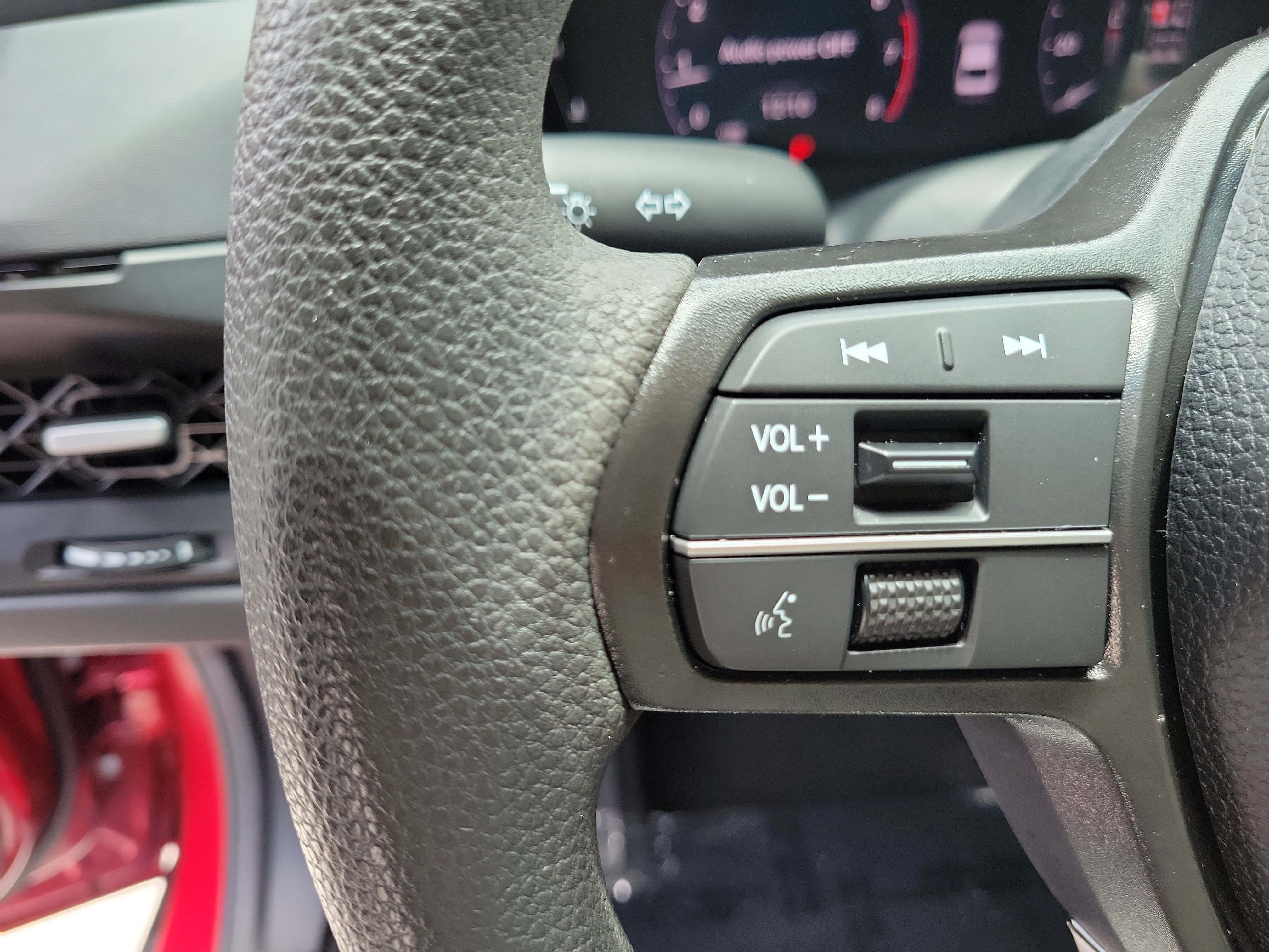 Used 2025 Honda Accord SE image 30