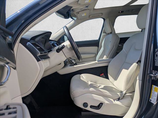 Used 2020 Volvo XC90 T6 Momentum w/ Protection Package image 17