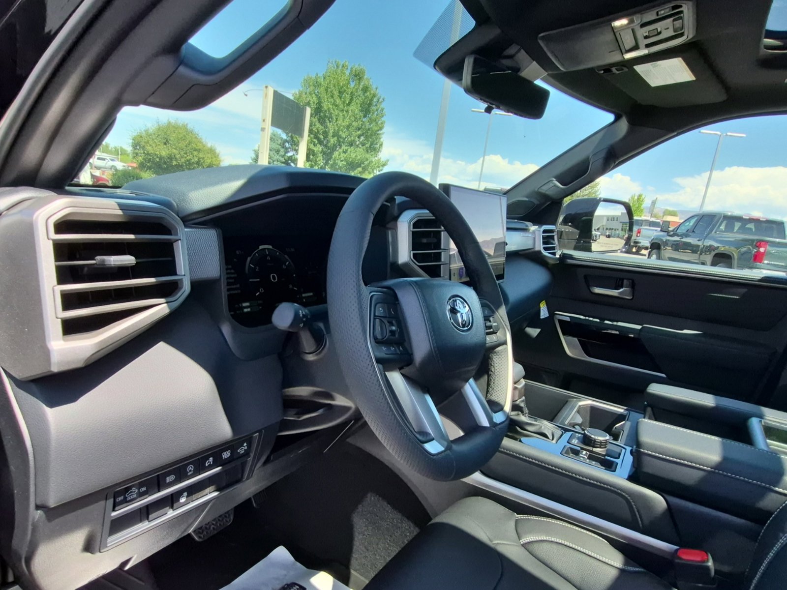 New 2026 Toyota Tundra Limited AWD/4WD image 15