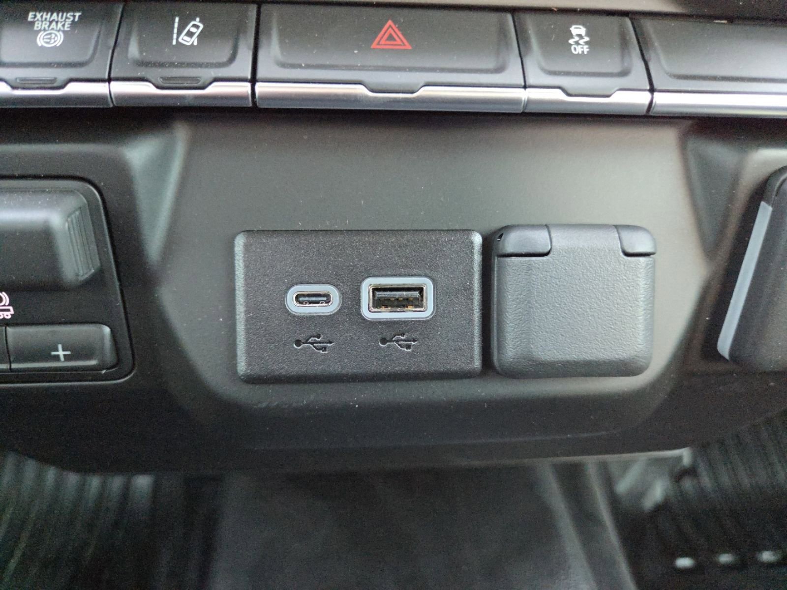 New 2026 GMC Sierra 3500 Pro w/ Convenience Package image 8