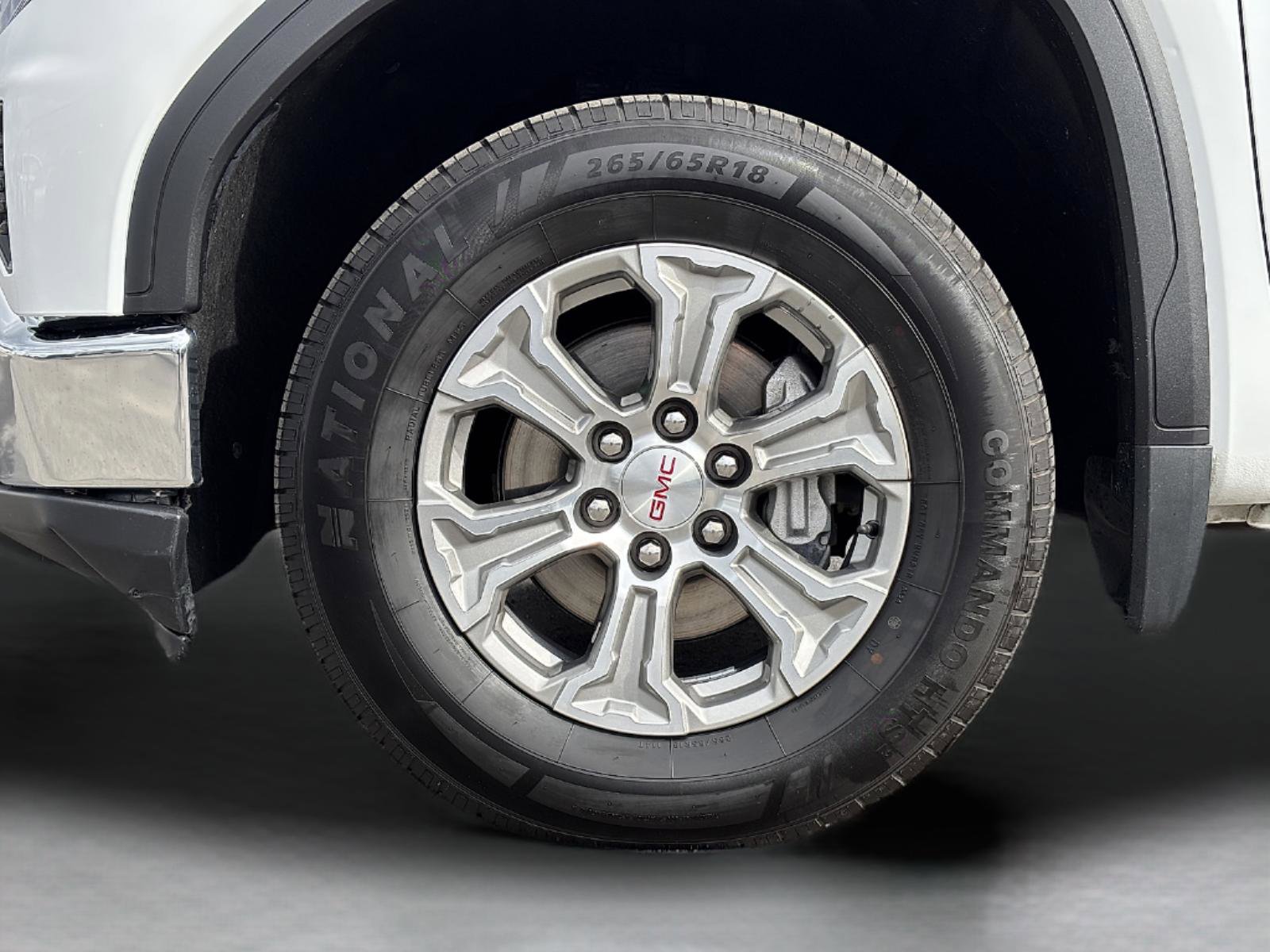 Used 2024 GMC Sierra 1500 SLT image 11