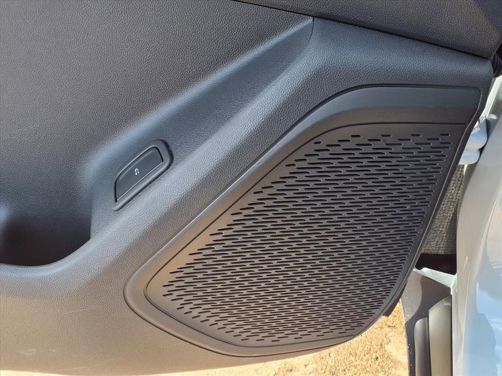 New 2026 Chevrolet Traverse Z71 w/ Driver Confidence Package image 11