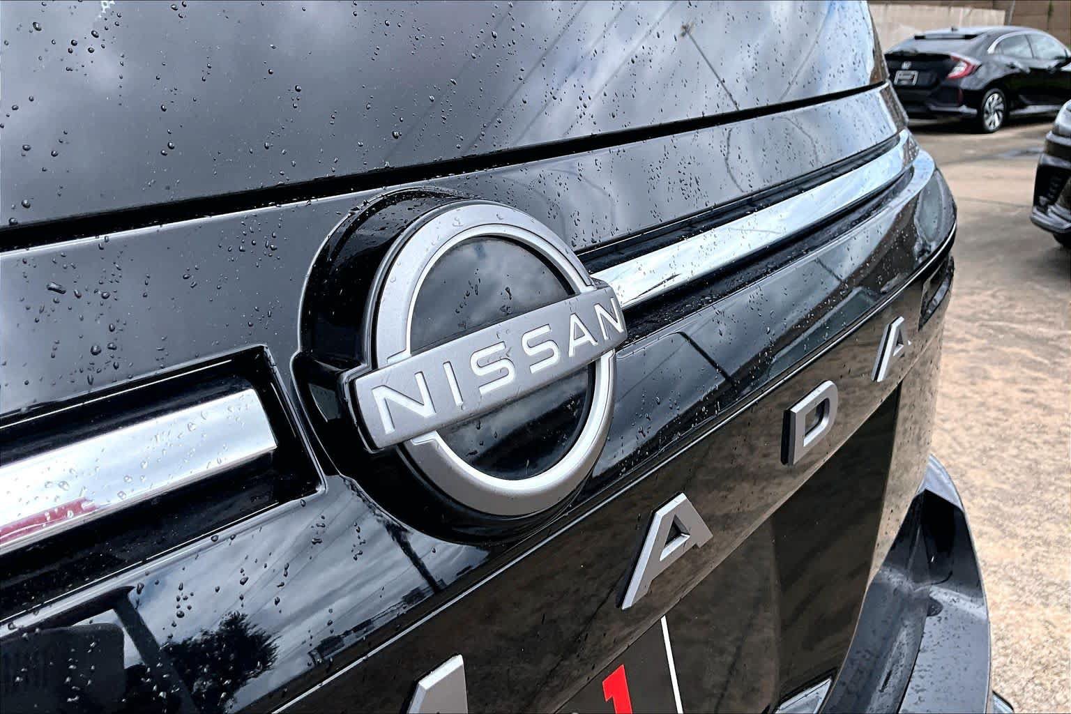 Used 2025 Nissan Armada SV AWD/4WD image 10