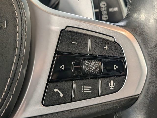 Used 2022 BMW X5 M50i w/ Executive Package image 25