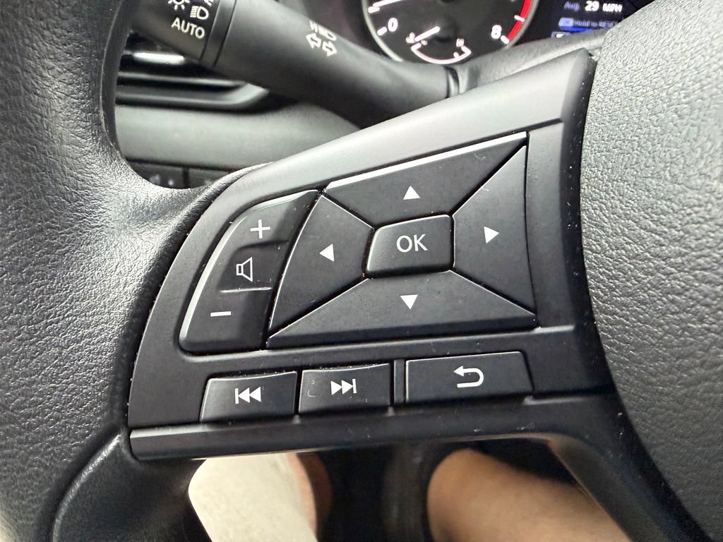 Used 2025 Nissan Sentra S FWD image 17