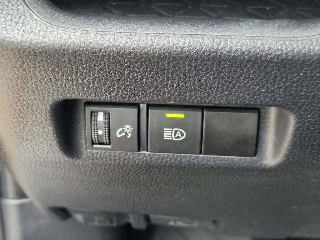 Used 2025 Toyota RAV4 LE FWD image 24