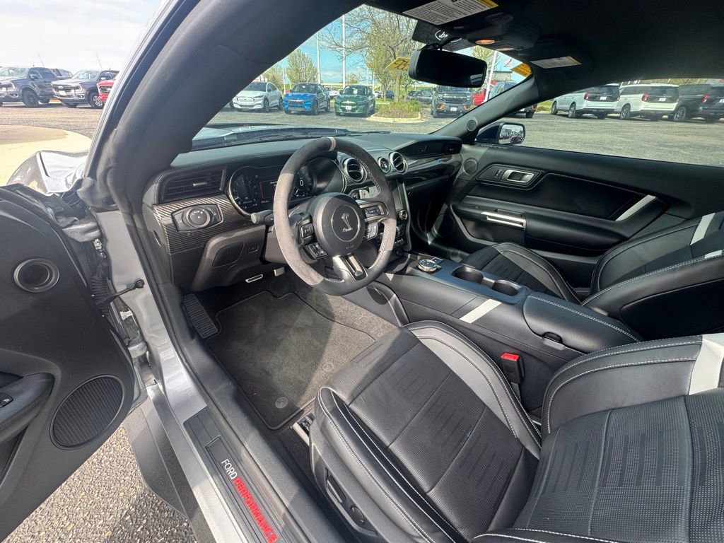 Used 2020 Ford Mustang Shelby GT500 w/ Technology Package RWD image 16