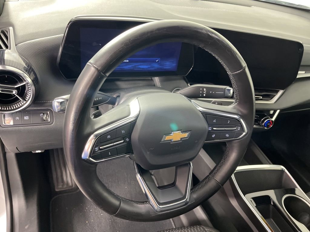 Certified 2025 Chevrolet Equinox LT FWD image 26