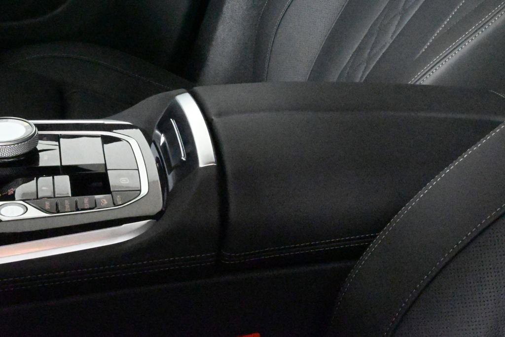 Used 2025 BMW X5 M60i w/ Executive Package image 29