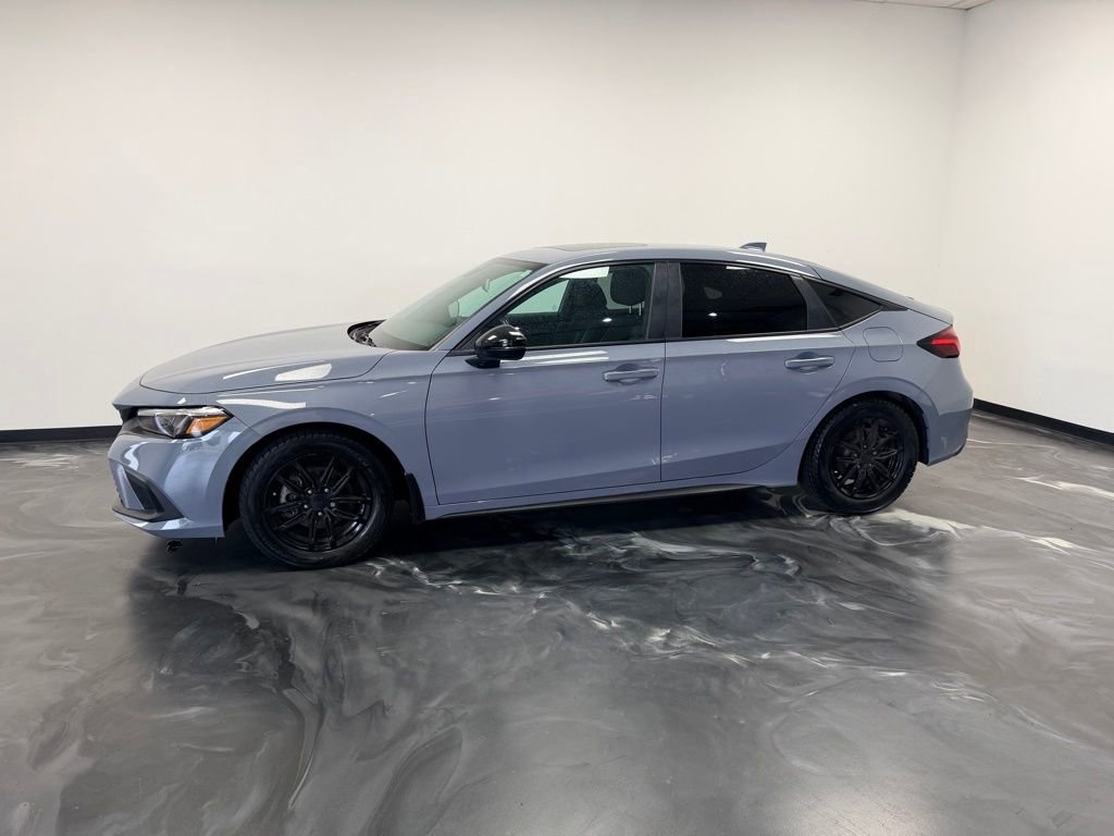 Used 2023 Honda Civic Sport Touring image 2