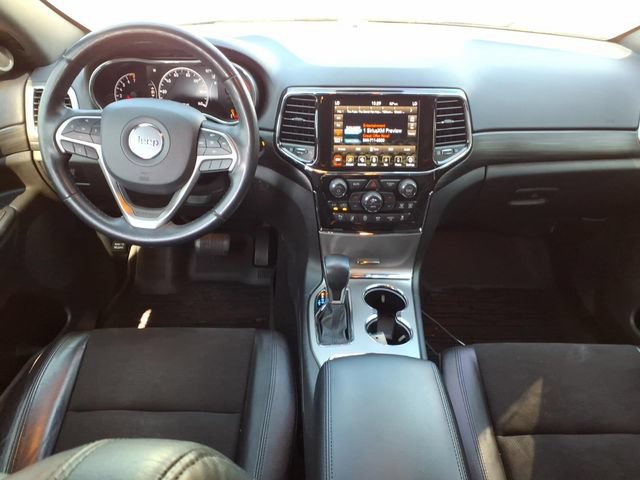 Used 2021 Jeep Grand Cherokee Altitude AWD/4WD image 18