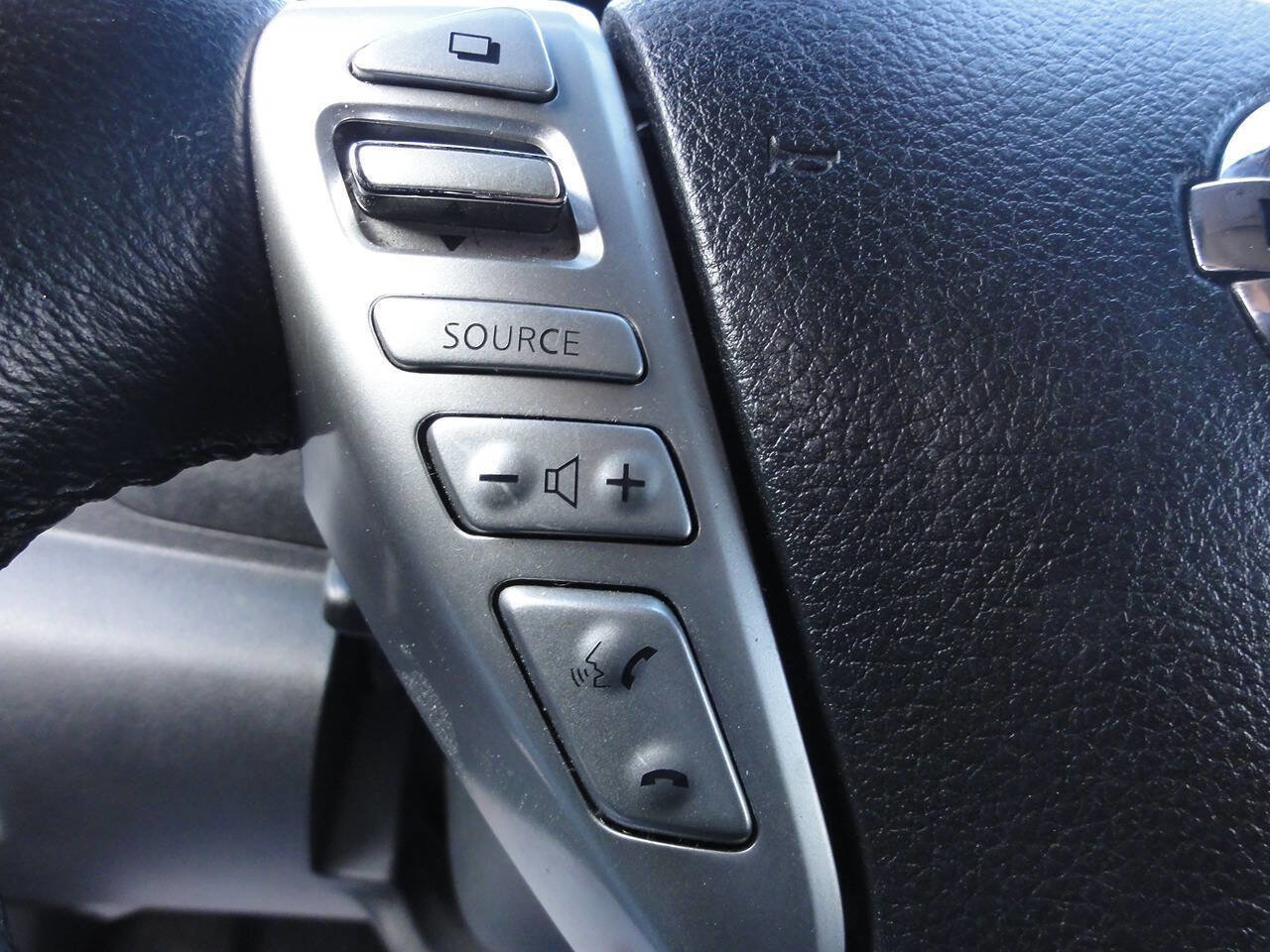 Used 2016 Nissan Versa Note SV image 38