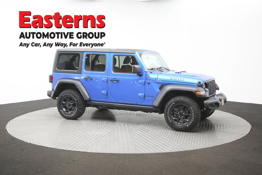Used 2023 Jeep Wrangler Unlimited w/ Cold Weather Group AWD/4WD image 45