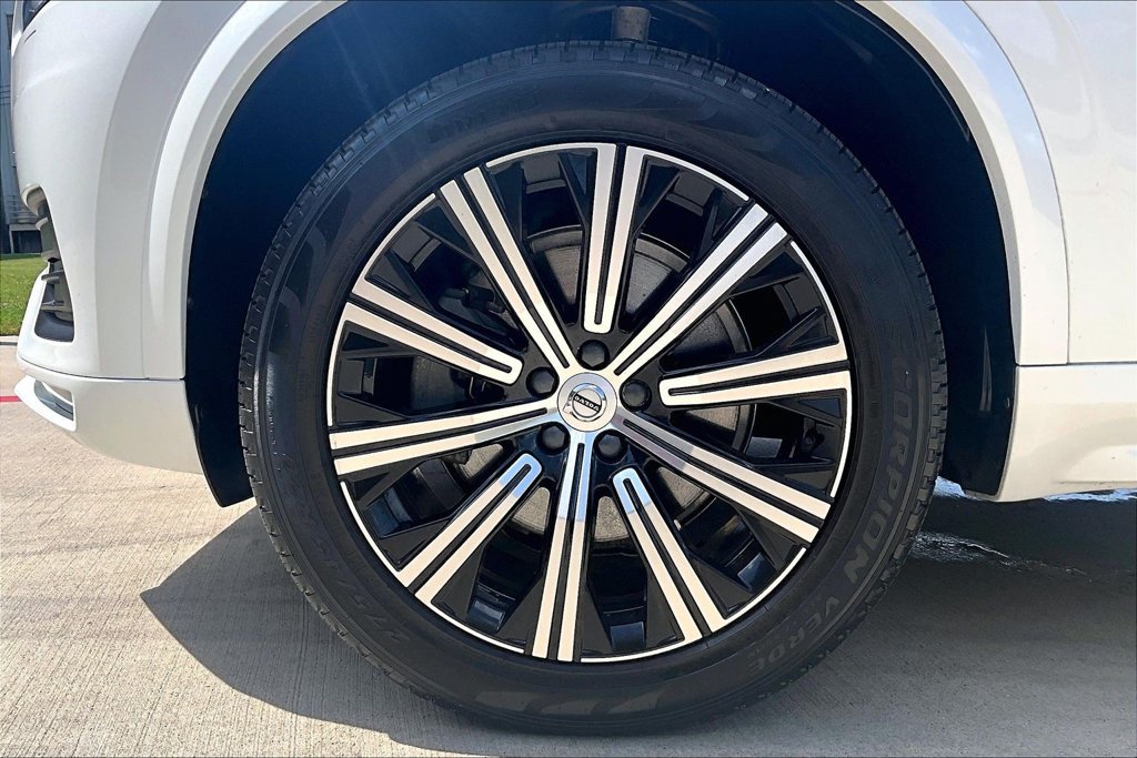 Certified 2023 Volvo XC90 B6 Core w/ Protection Package Premier AWD/4WD image 11