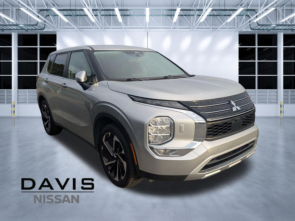Used 2024 Mitsubishi Outlander SE AWD/4WD video 1