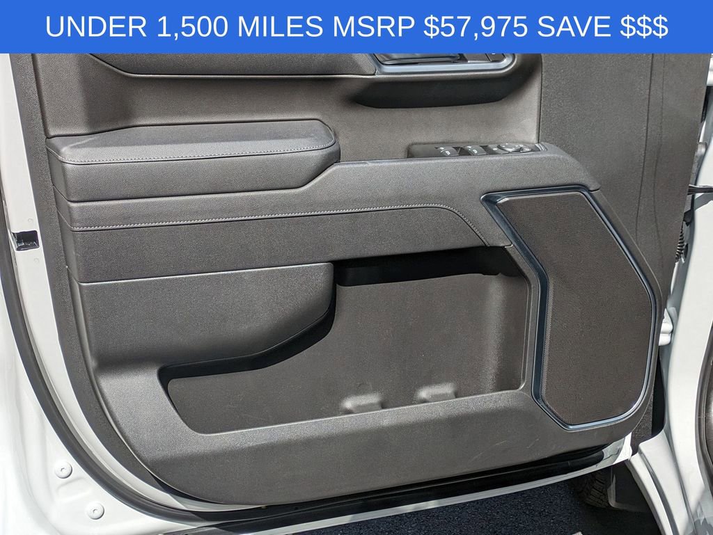 Used 2025 GMC Sierra 1500 SLE w/ X31 Off-Road Package image 9