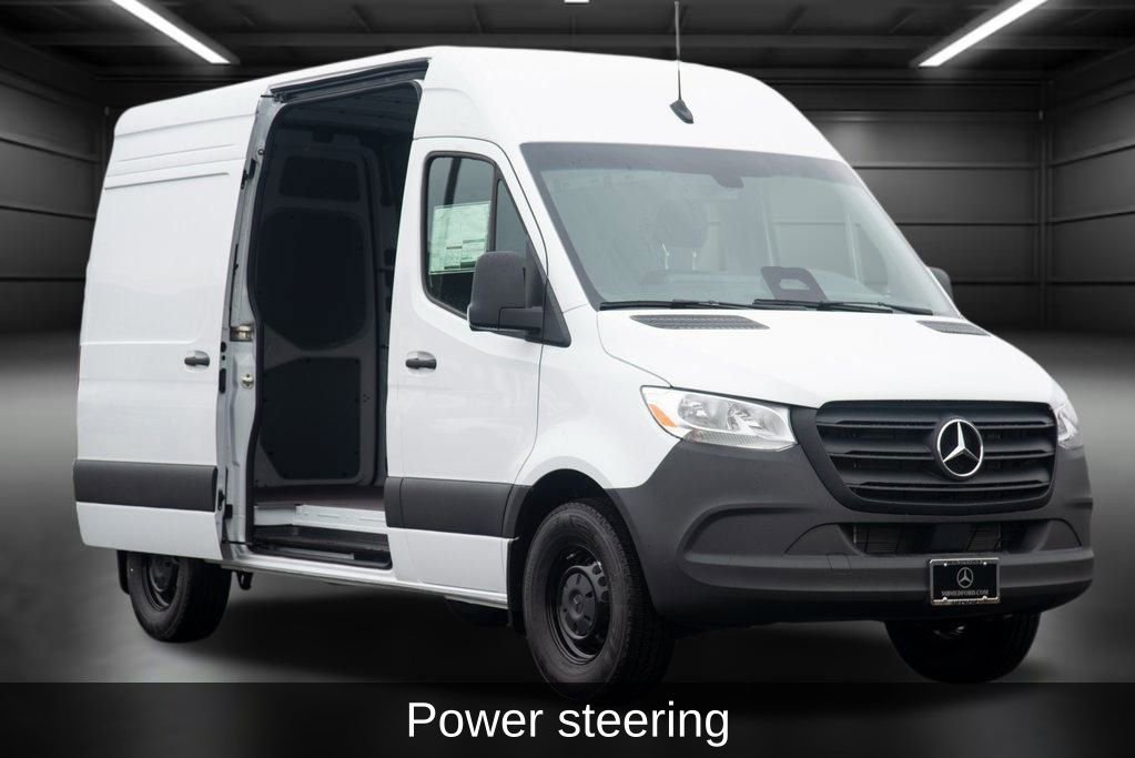 Used 2025 Mercedes-Benz Sprinter 2500 image 9